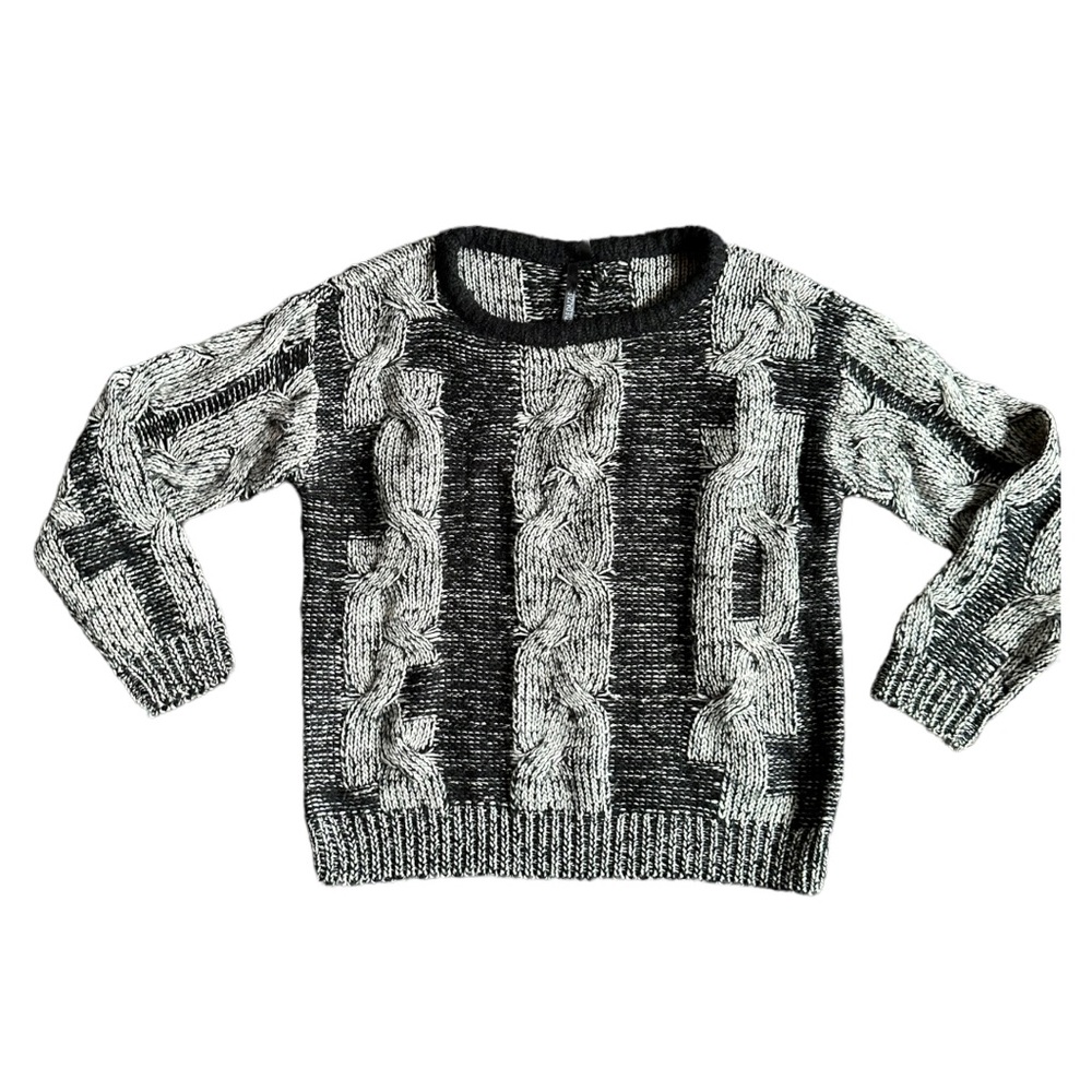 Razzle Dazzle Womens Size Small Chunky Cable Knit Black White Sweater
